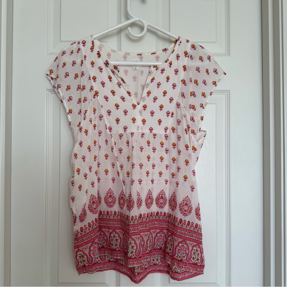 GAP Cream Floral Cap-Sleeve V-Neck Boho Blouse – Size S